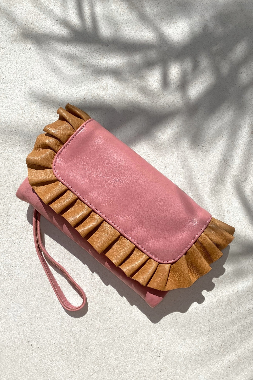 Hold me closer clutch - Pink and Tan