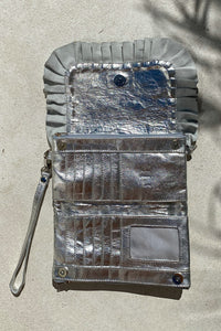 Hold me closer clutch - Silver Metallic