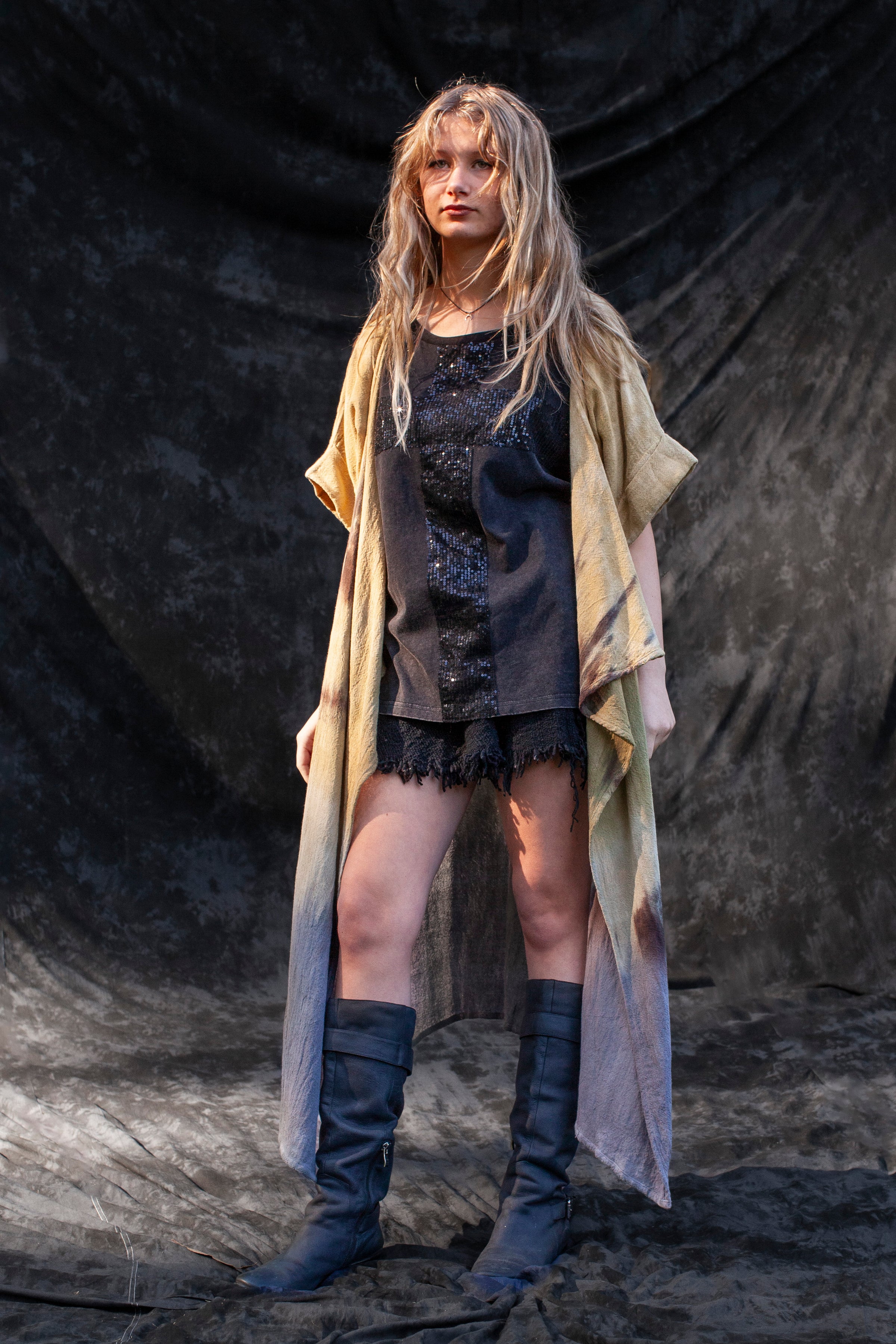 The Harpy Duster - Oak Wash