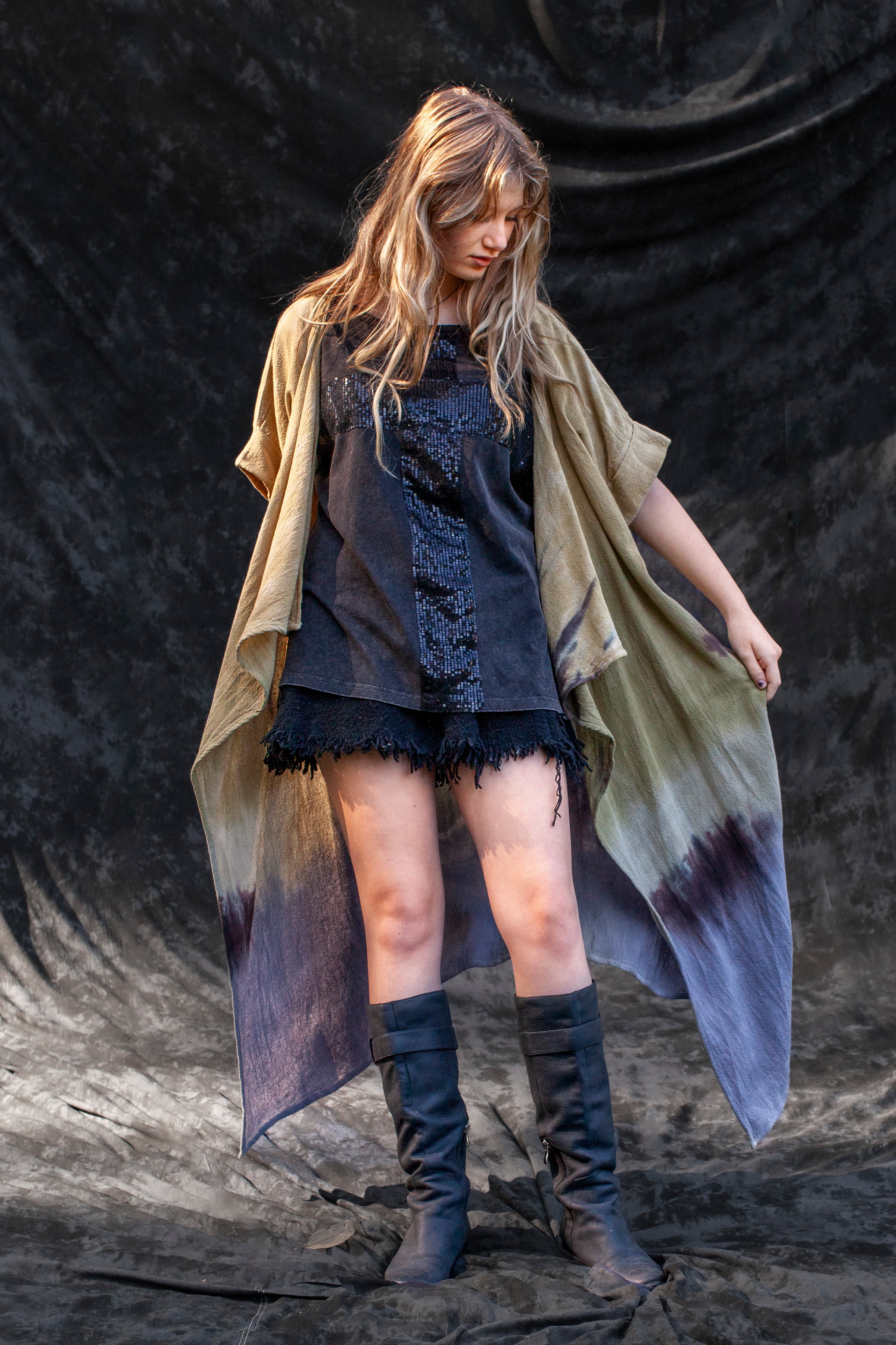 The Harpy Duster - Oak Wash