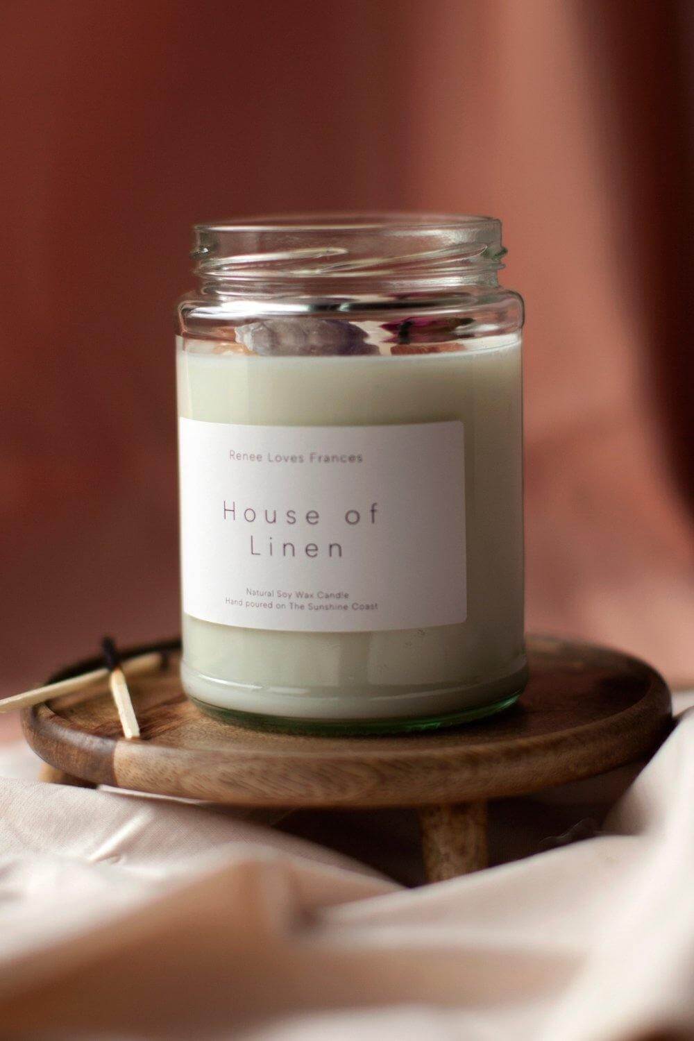House of Linen Soy Candle - Renee Loves Frances