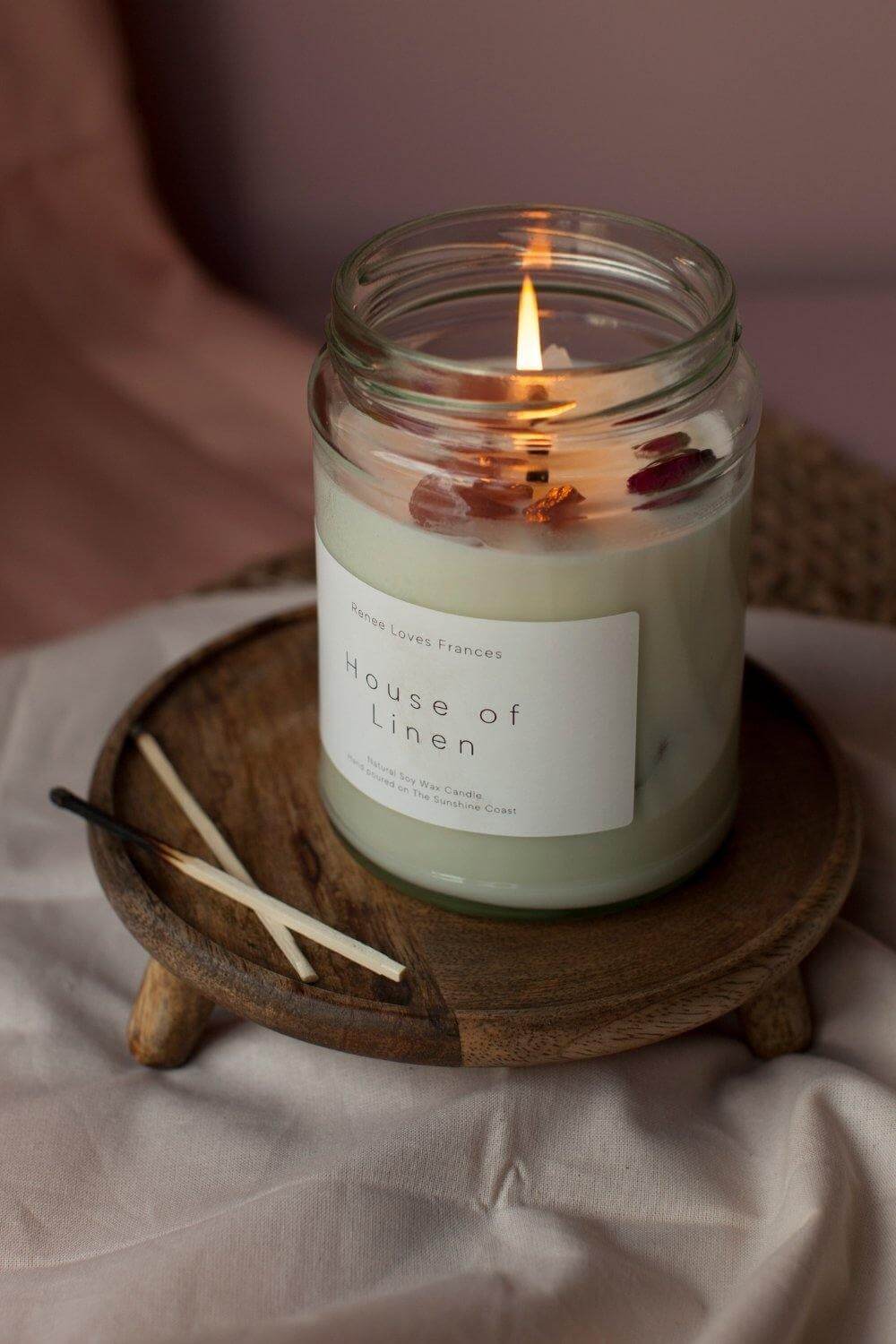 House of Linen Soy Candle - Renee Loves Frances