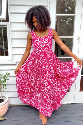 Gingham and Heels - an incredible shot in our Lumina Maxi 🙌🏼⚡️ We love  seeing YOU in our beautiful dresses 💭